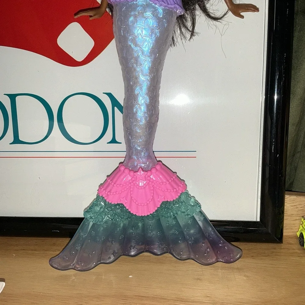 Barbie Dreamtopia Twinkle Lights 12" Mermaid Doll Water Activated African - Picture 4 of 5